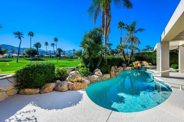 $2,100,000 | 75313 14th Green Drive, Indian Wells, CA 92210