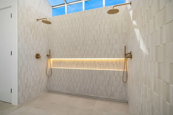 $2,100,000 | 75313 14th Green Drive, Indian Wells, CA 92210