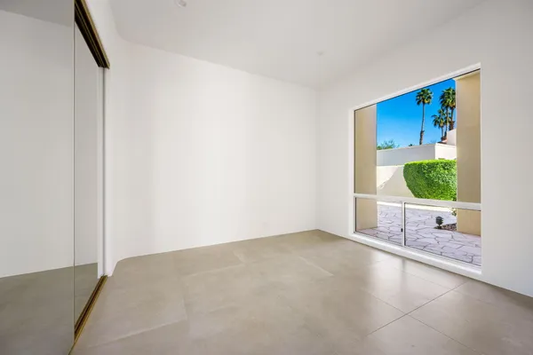 $2,100,000 | 75313 14th Green Drive, Indian Wells, CA 92210