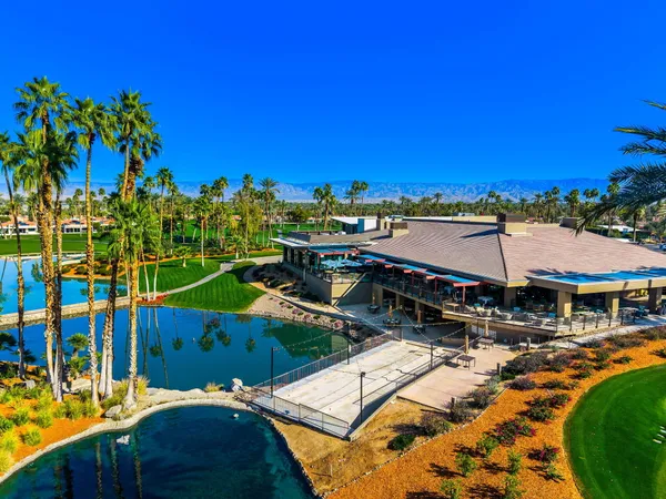 $2,100,000 | 75313 14th Green Drive, Indian Wells, CA 92210
