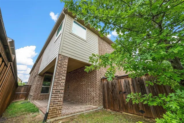 $3,600 | 7116 Isle Royale Lane, Irving, TX 75063