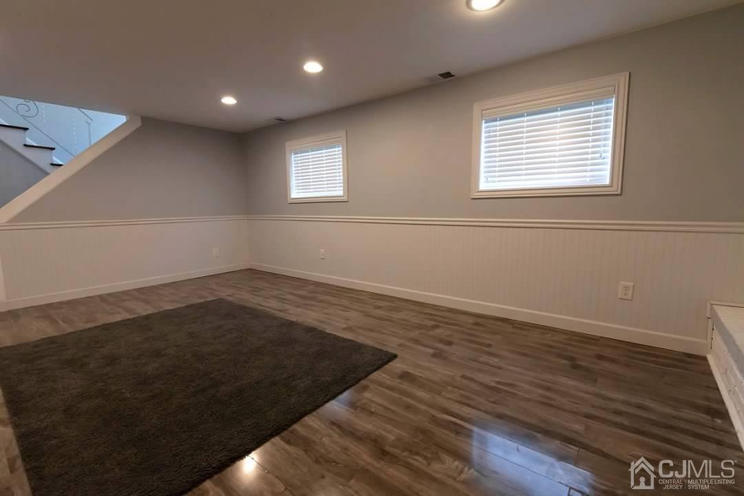 75 Harmon Road Edison, NJ 08837 - Photo 27 of 35