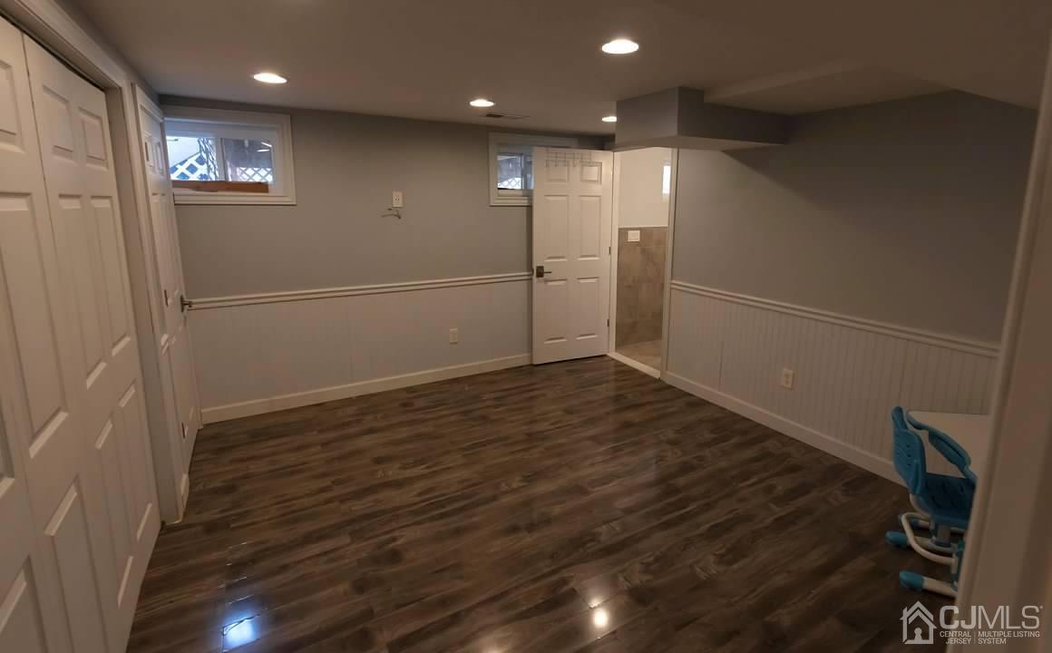 75 Harmon Road Edison, NJ 08837 - Photo 28 of 35