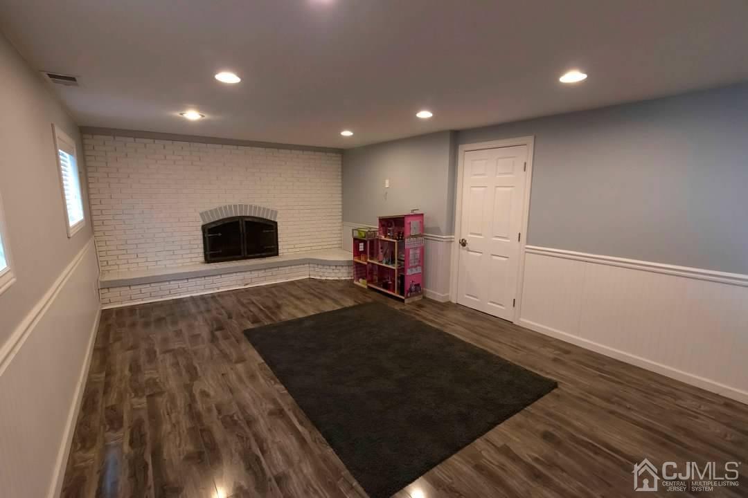 75 Harmon Road Edison, NJ 08837 - Photo 30 of 35