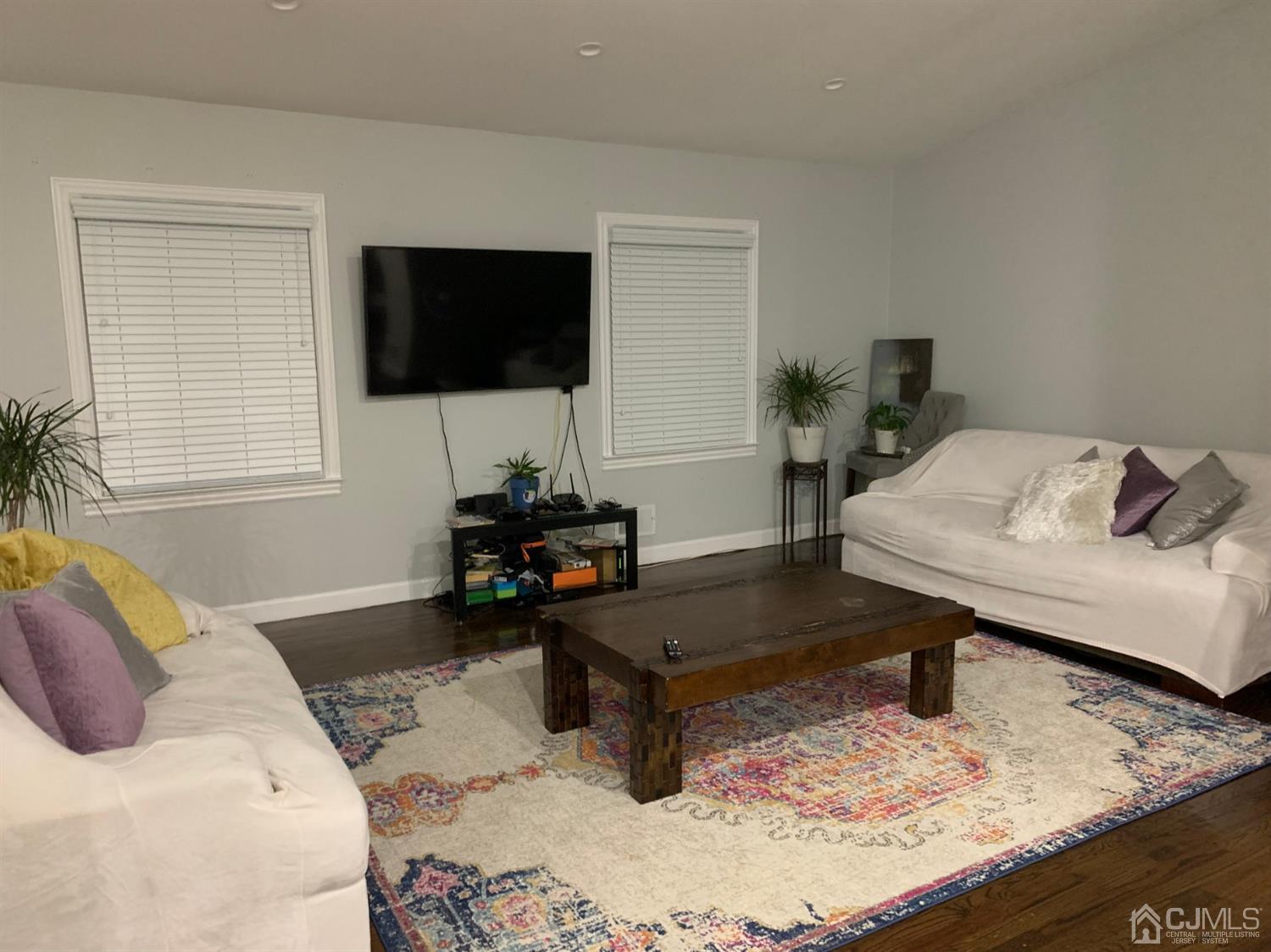 75 Harmon Road Edison, NJ 08837 - Photo 9 of 35
