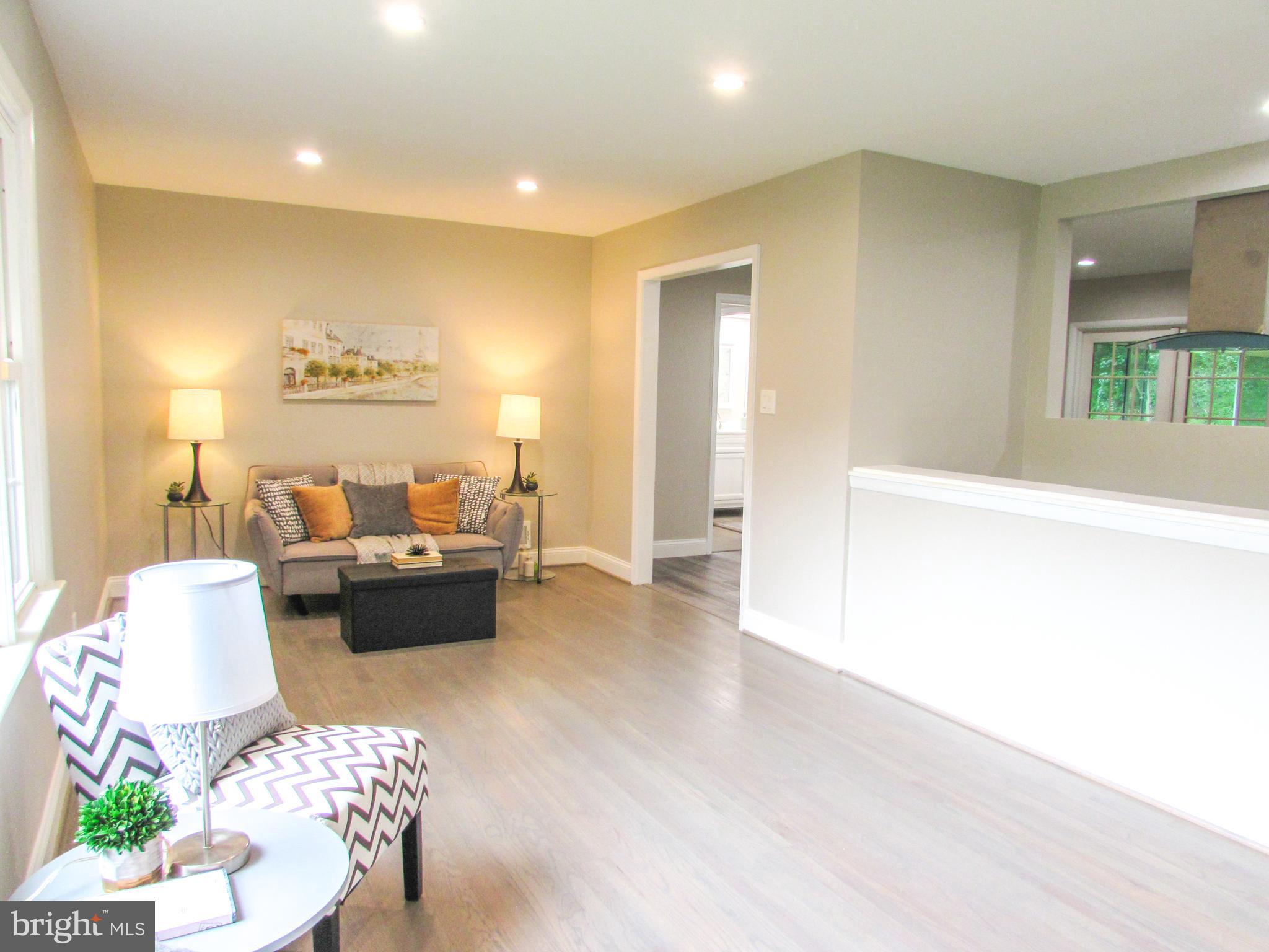 4729 Roundhill Road Ellicott City, MD 21043 - Photo 14 of 48 Gallery Image 14