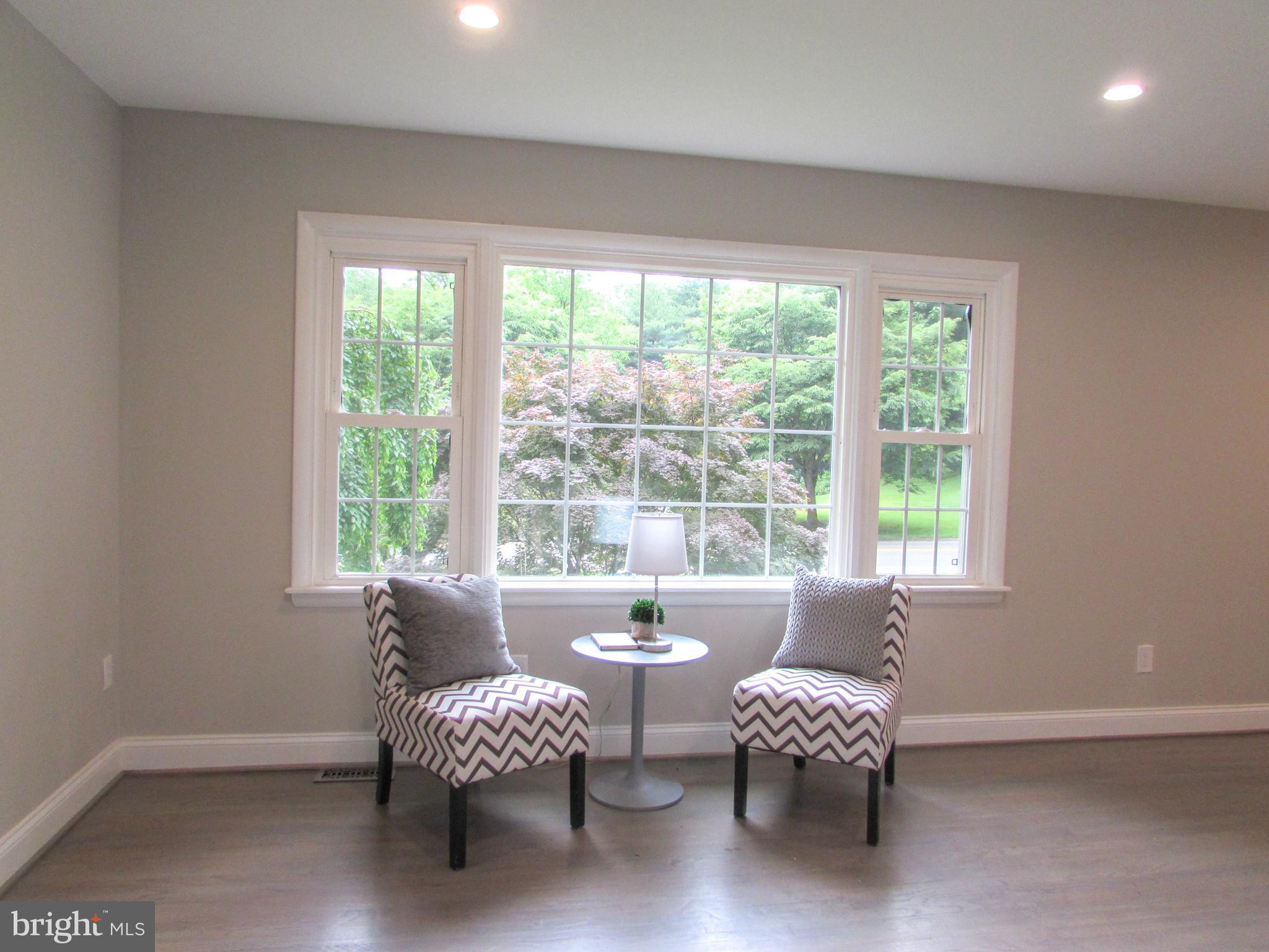 4729 Roundhill Road Ellicott City, MD 21043 - Photo 17 of 48 Gallery Image 17
