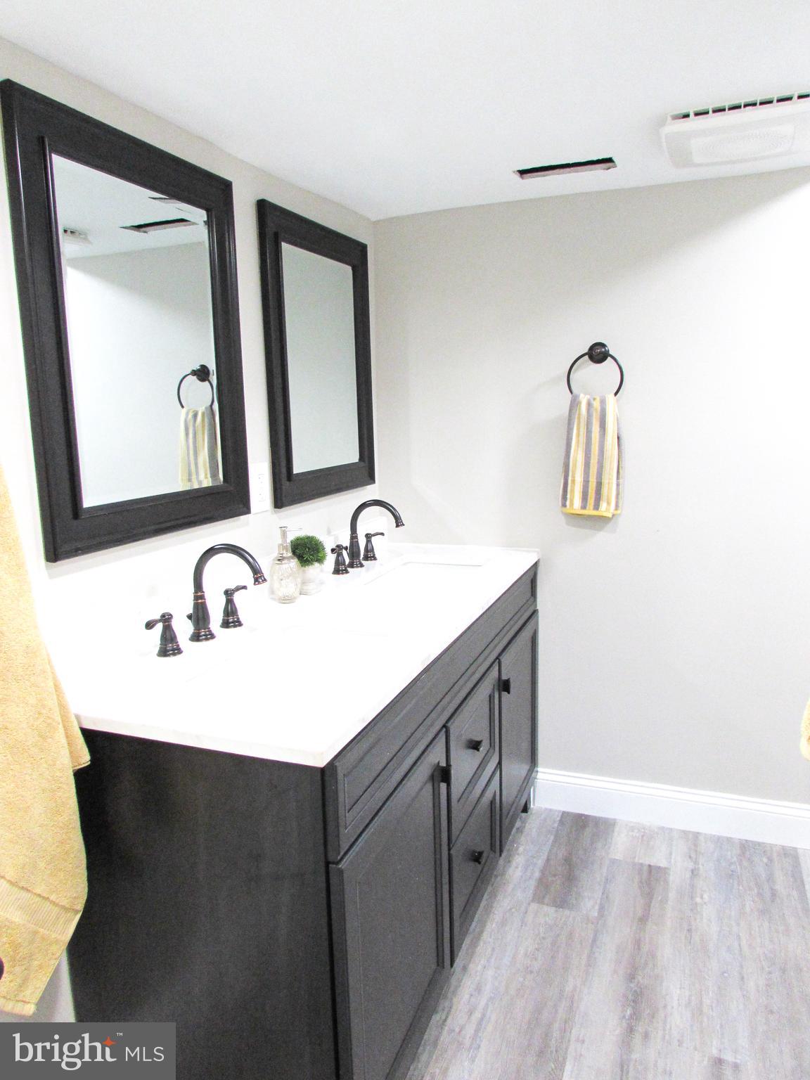 4729 Roundhill Road Ellicott City, MD 21043 - Photo 24 of 48 DUAL VANITY MASTER BATHROOM