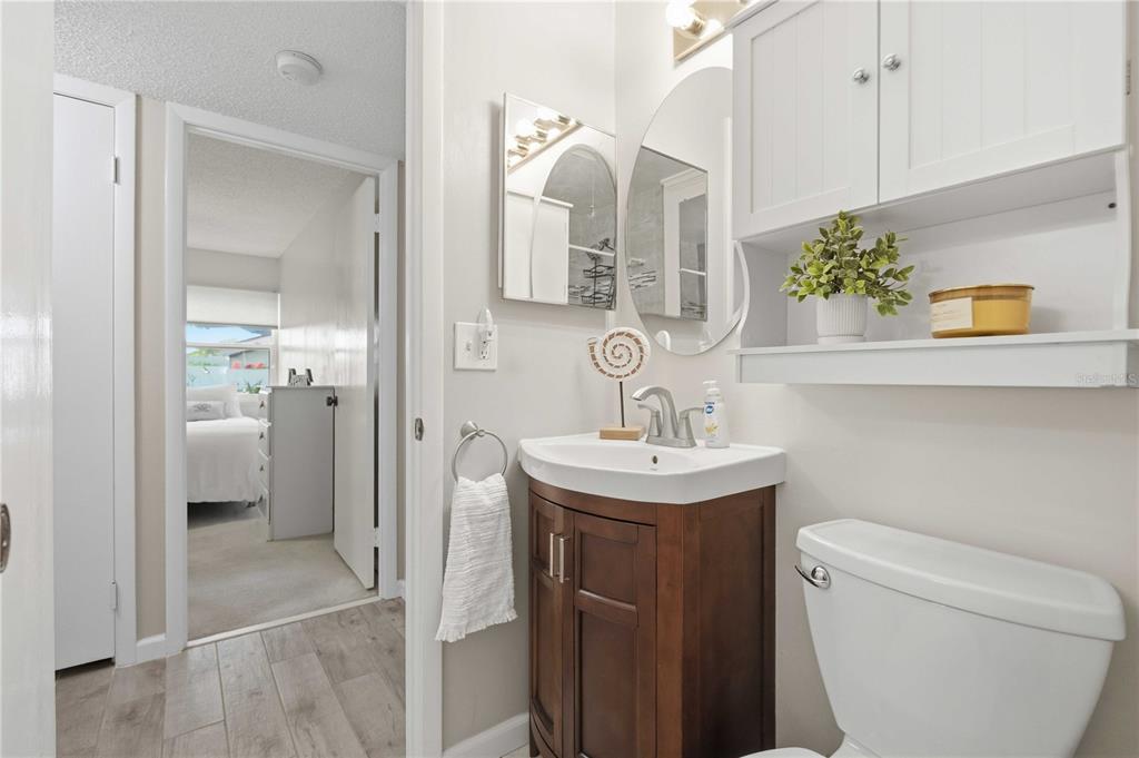 3259 South Beneva Road, Unit 101 Sarasota, FL 34232 - Photo 15 of 44