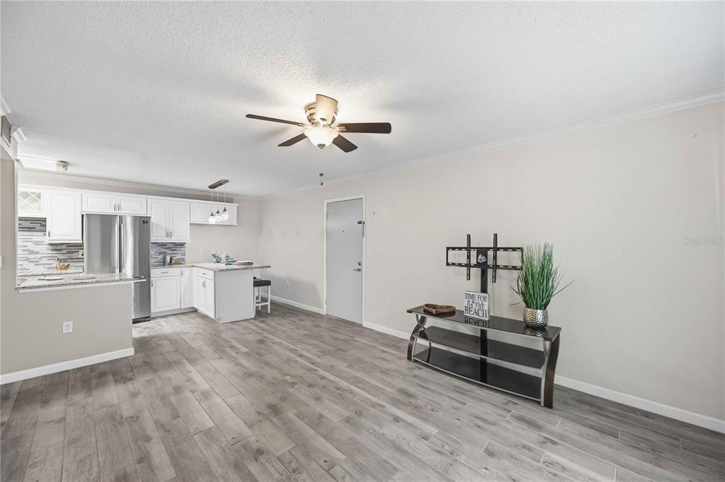 3259 South Beneva Road, Unit 101 Sarasota, FL 34232 - Photo 16 of 44