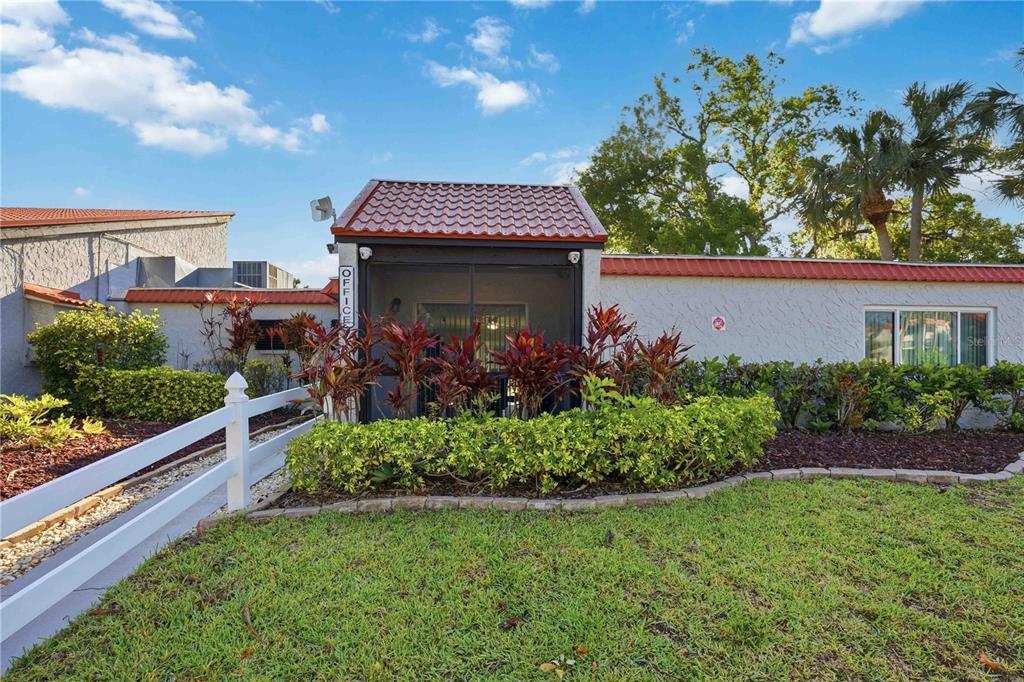 3259 South Beneva Road, Unit 101 Sarasota, FL 34232 - Photo 33 of 44