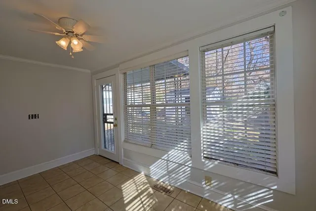 a view of entryway with front door