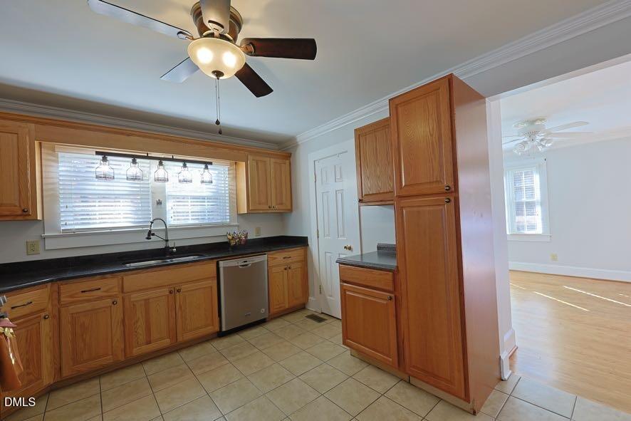 536 Oakgrove Road Asheboro, NC 27205 - Photo 10 of 36 a kitchen with granite countertop a sink stainless steel appliances and cabinets
