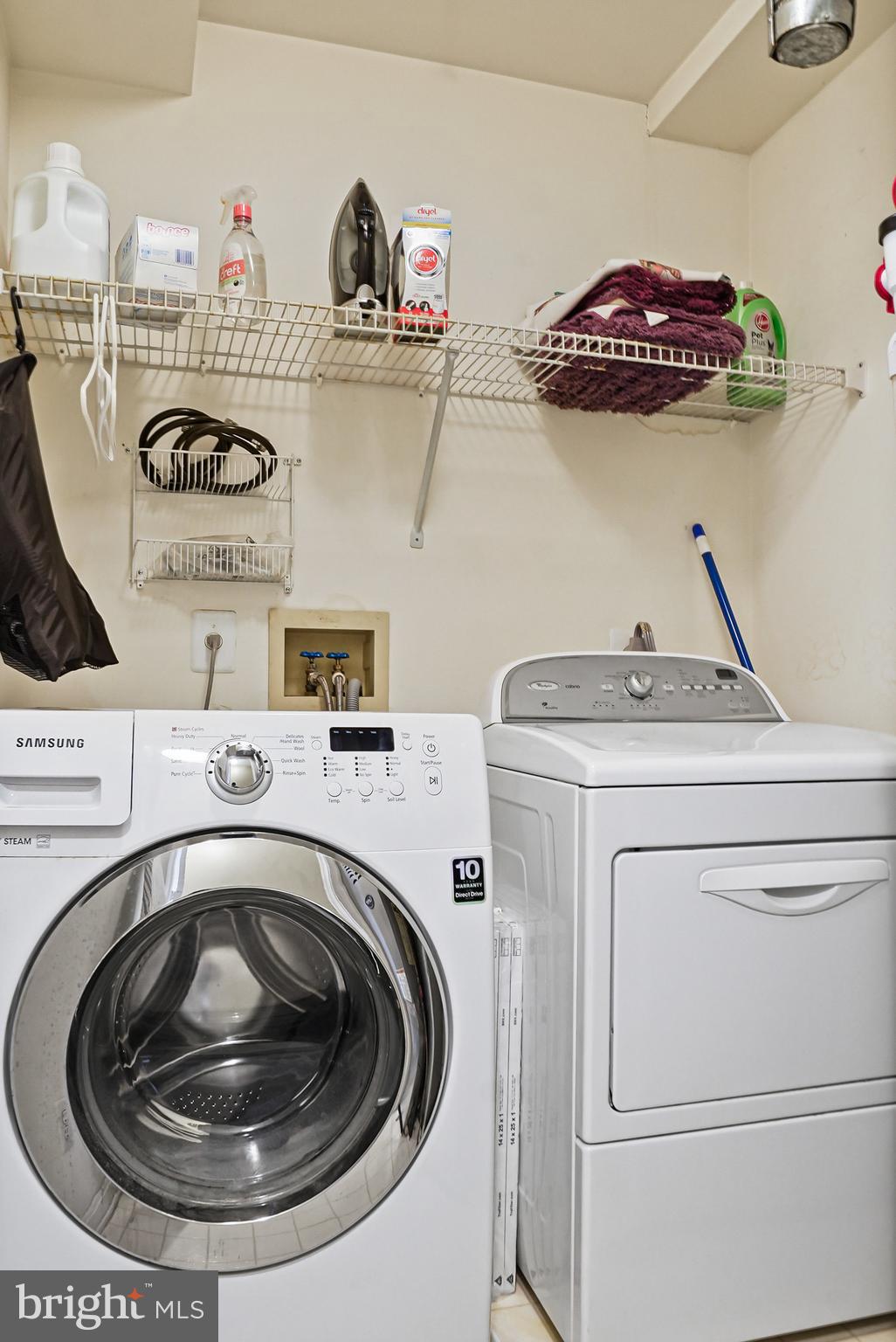 21785 Baldwin Square Sterling, VA 20164 - Photo 30 of 35 LAUNDRY