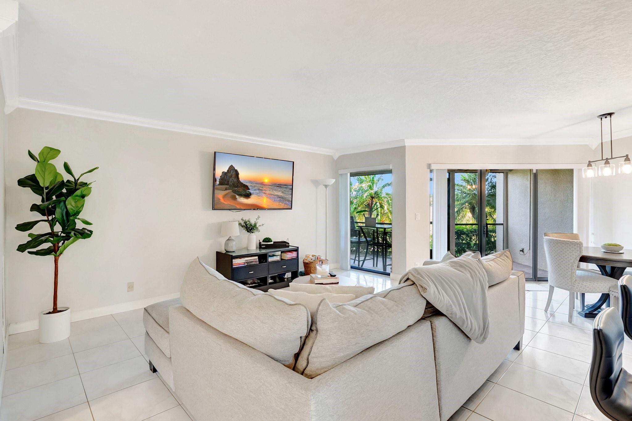 5650 Camino Del Sol, Unit 104 Boca Raton, FL 33433 - Photo 9 of 38 Photo 9