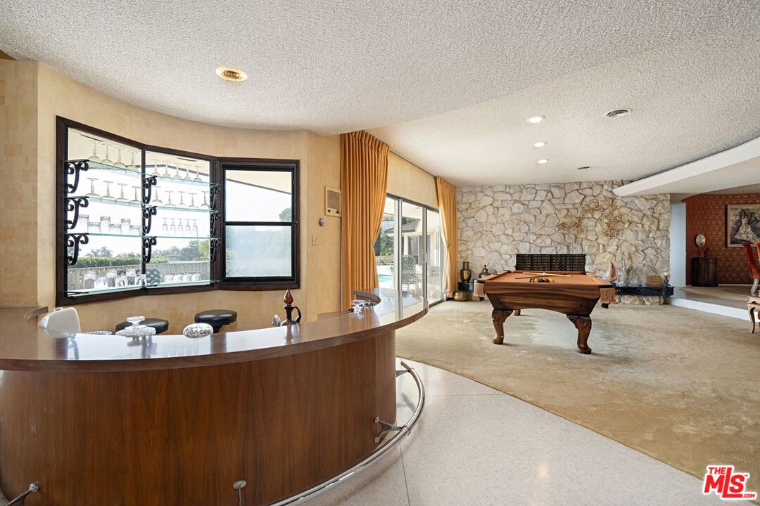 1499 Carla Ridge Beverly Hills, CA 90210 - Photo 11 of 47