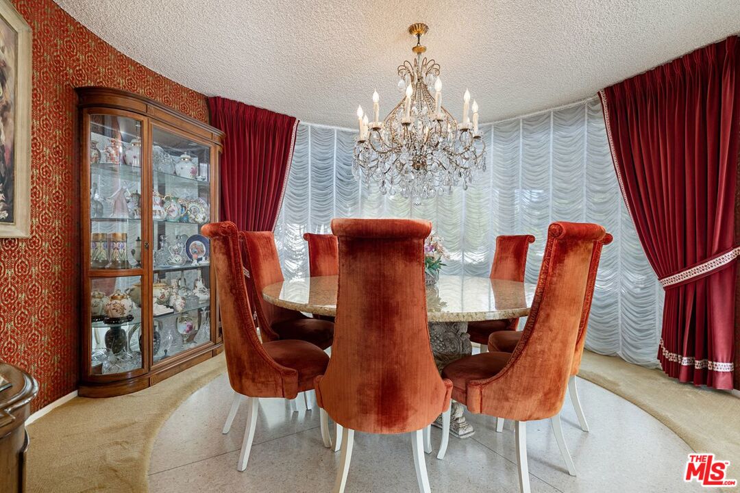 1499 Carla Ridge Beverly Hills, CA 90210 - Photo 14 of 47