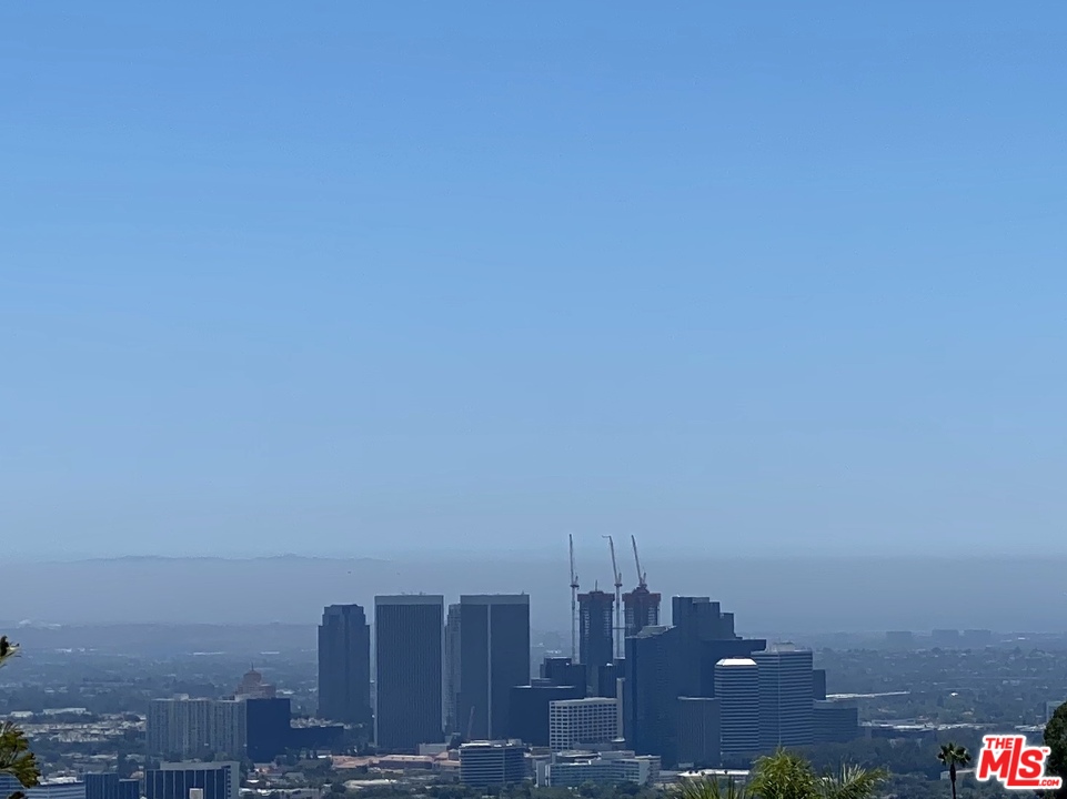 1499 Carla Ridge Beverly Hills, CA 90210 - Photo 20 of 47