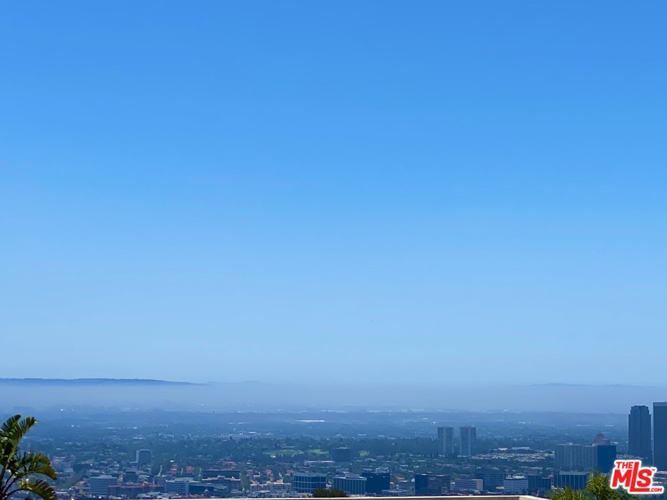 1499 Carla Ridge Beverly Hills, CA 90210 - Photo 22 of 47