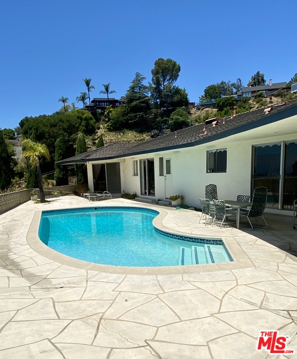 1499 Carla Ridge Beverly Hills, CA 90210 - Photo 23 of 47