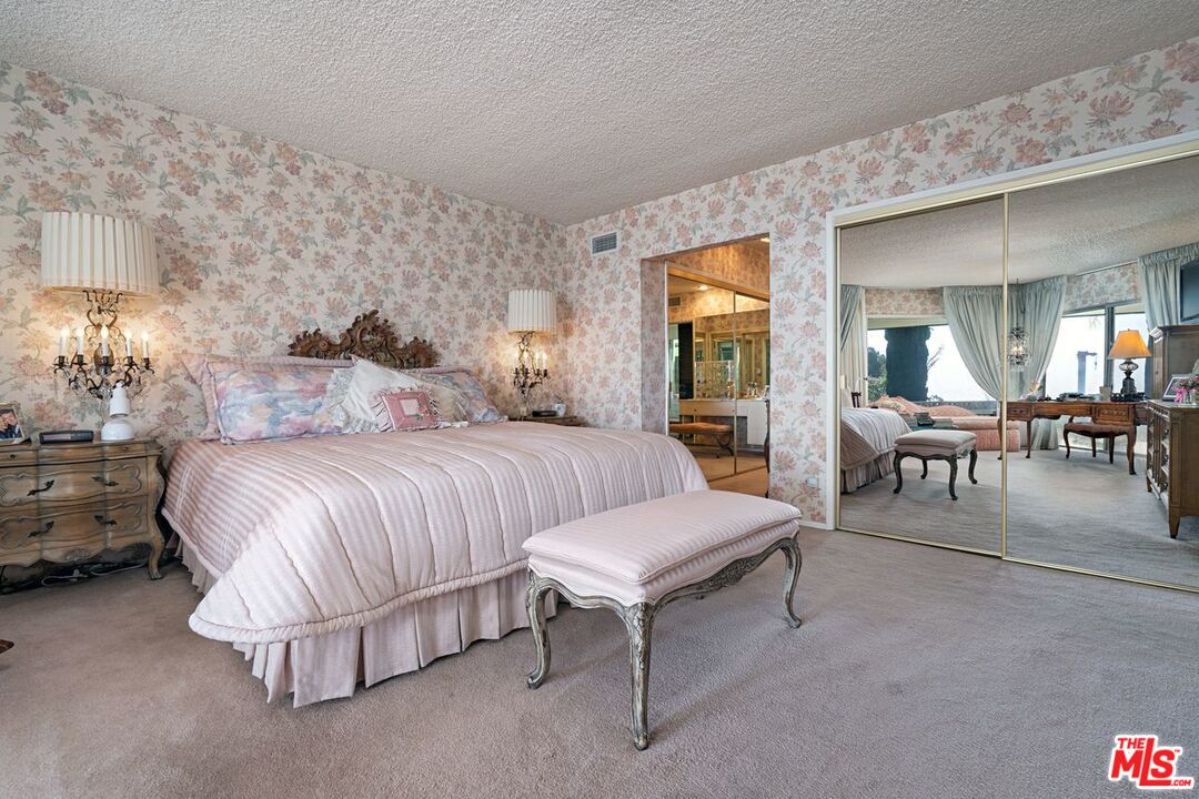 1499 Carla Ridge Beverly Hills, CA 90210 - Photo 28 of 47