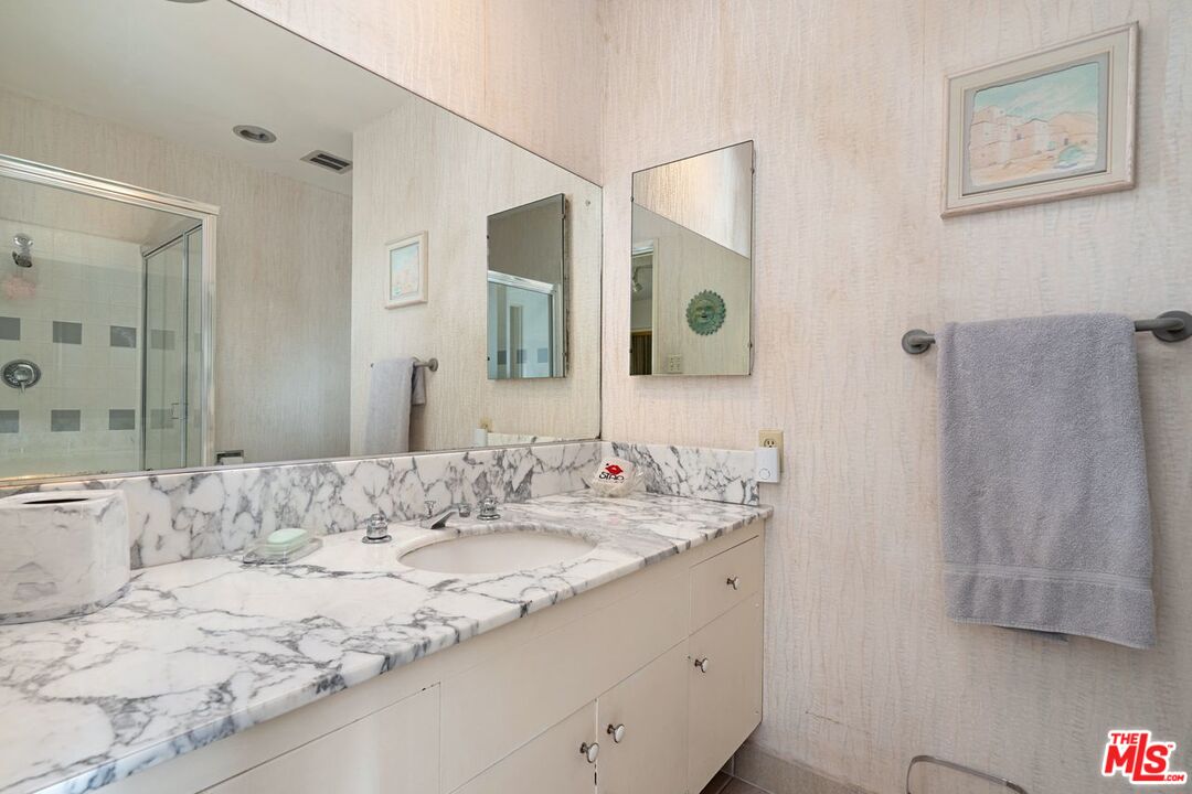 1499 Carla Ridge Beverly Hills, CA 90210 - Photo 40 of 47