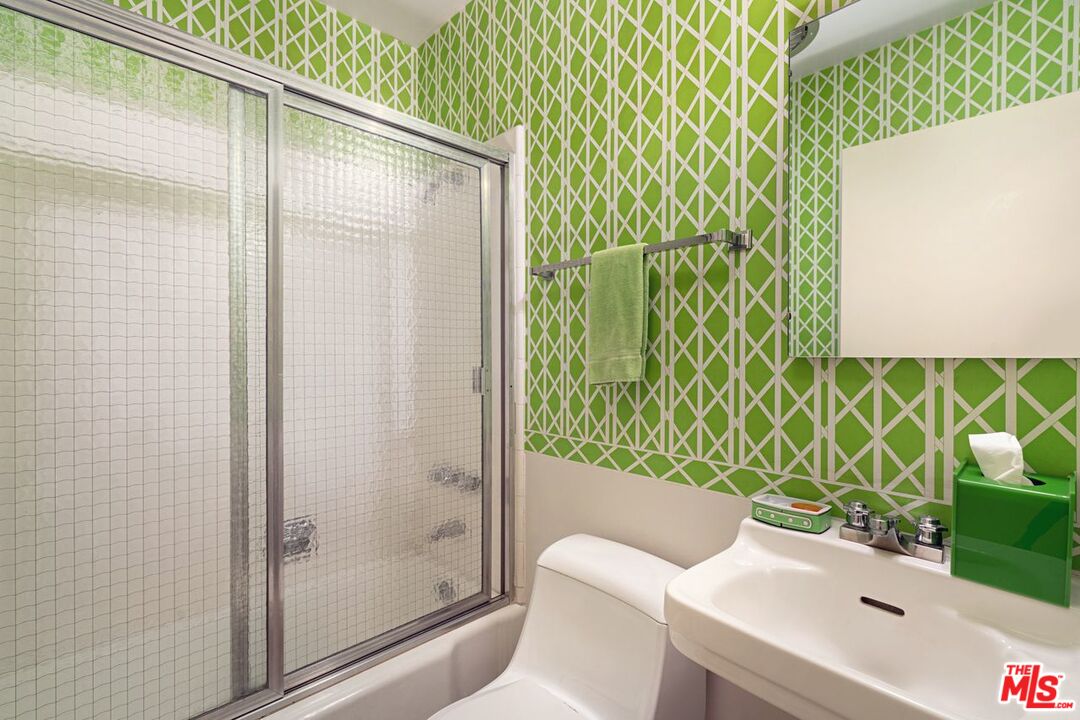 1499 Carla Ridge Beverly Hills, CA 90210 - Photo 44 of 47