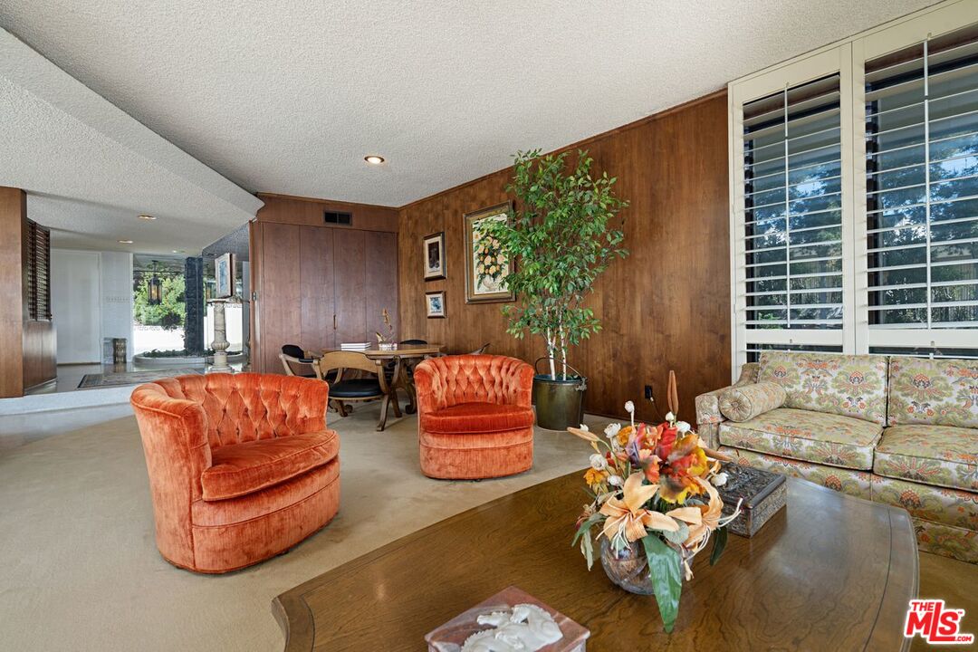 1499 Carla Ridge Beverly Hills, CA 90210 - Photo 9 of 47