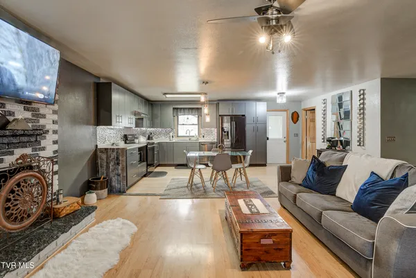 $479,000 | 589 Headtown Road, Jonesborough, TN 37659