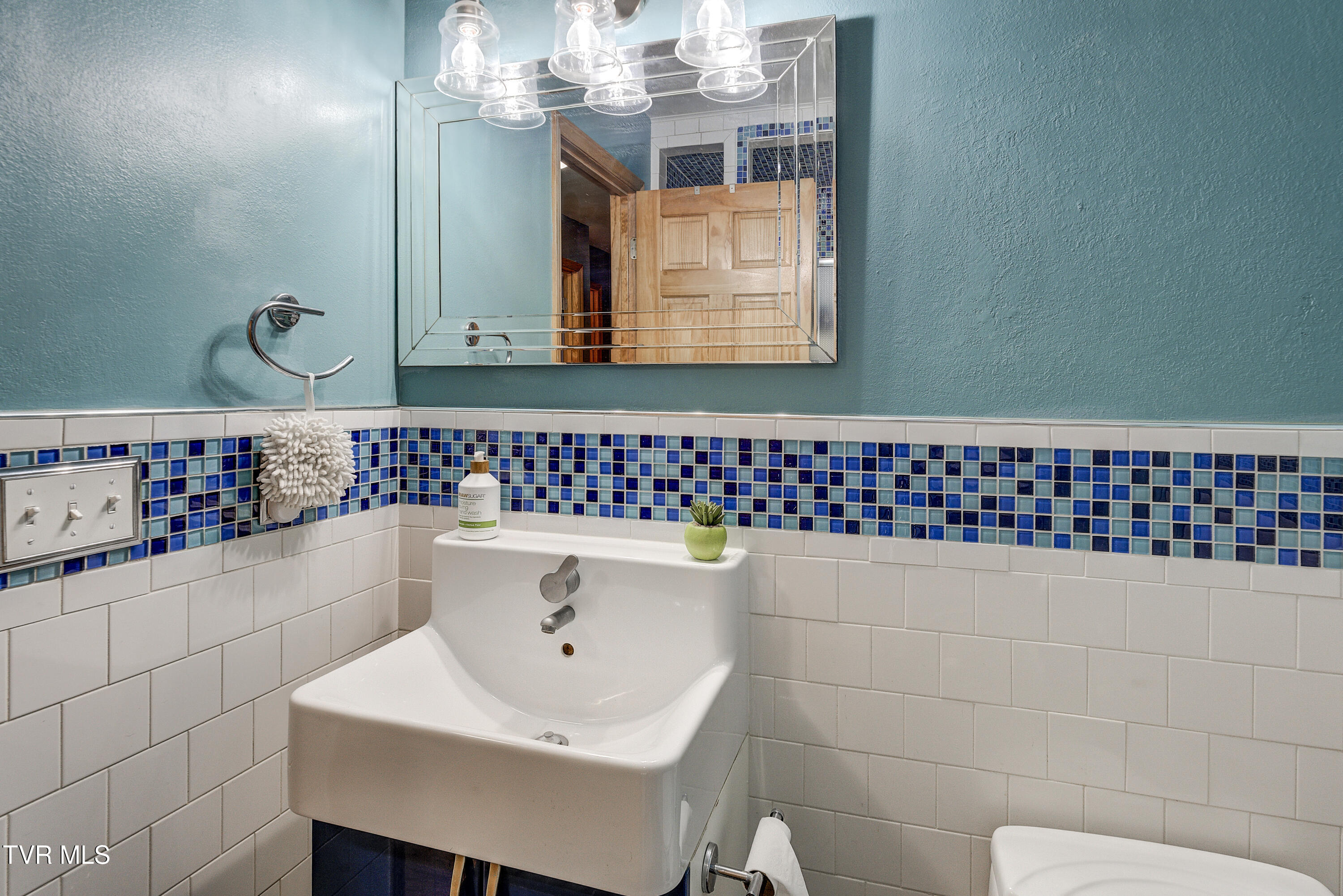 589 Headtown Road Jonesborough, TN 37659 - Photo 23 of 81 HeadtownINTERIOR-18