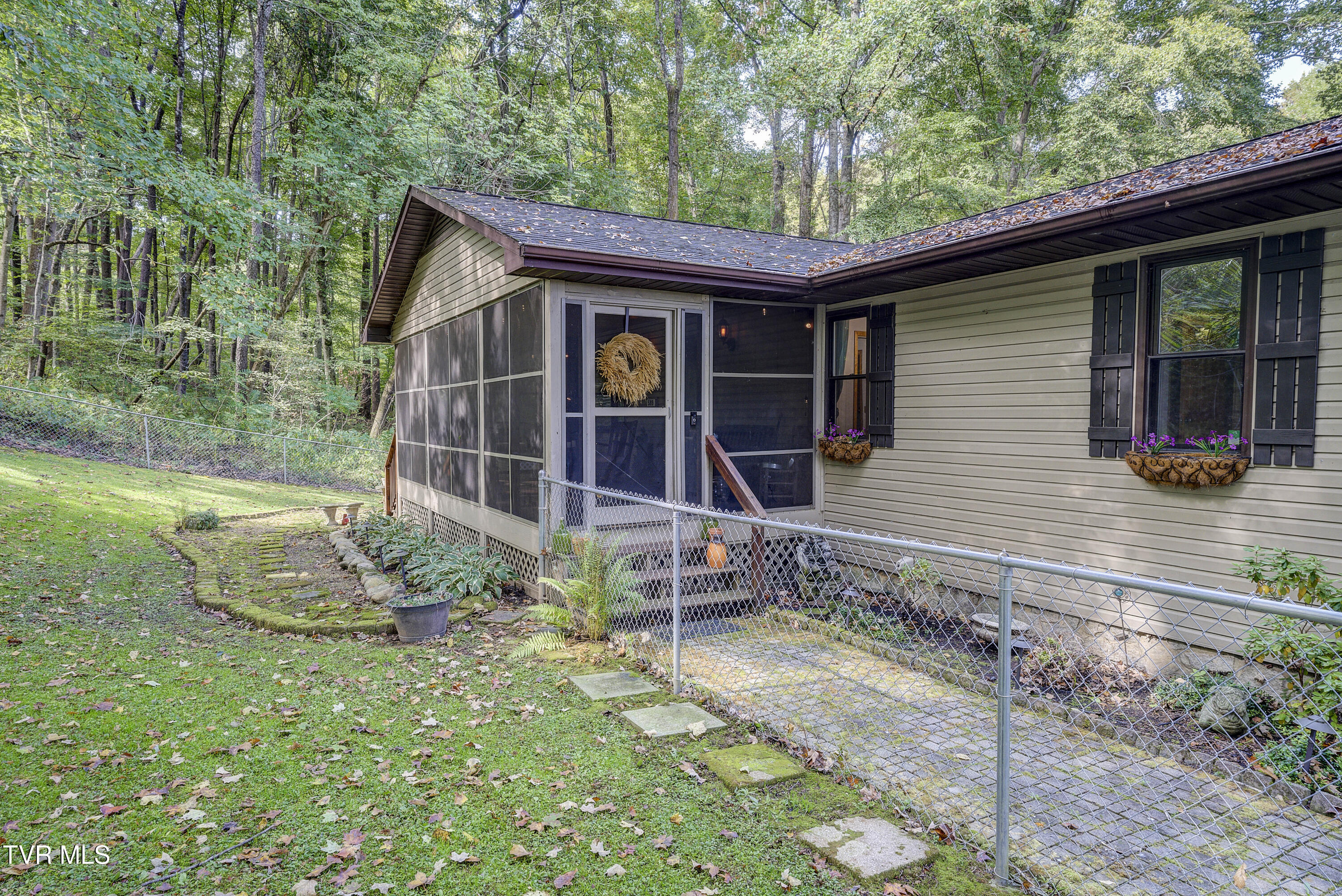 589 Headtown Road Jonesborough, TN 37659 - Photo 4 of 81 Headtown-Exterior-26