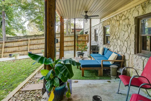 $479,000 | 589 Headtown Road, Jonesborough, TN 37659