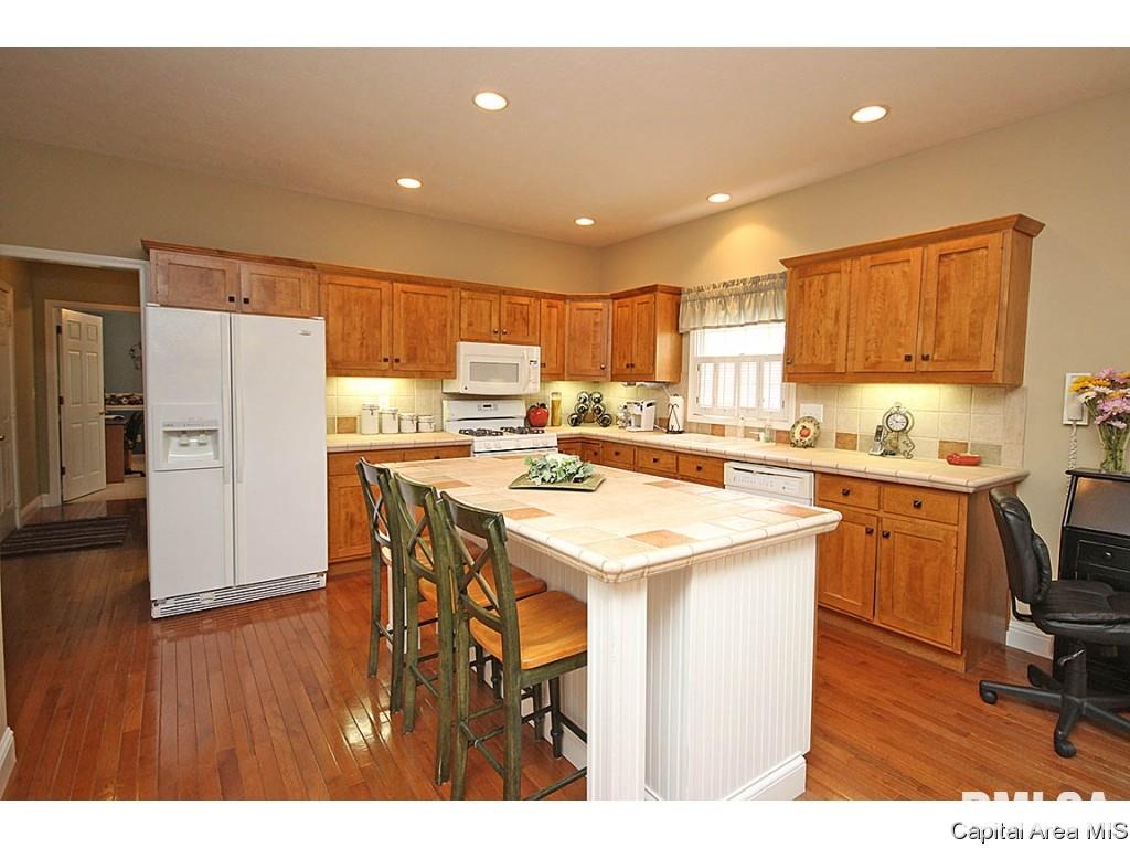 4012 Old Mill Lane Springfield, IL 62711 - Photo 8 of 33 Gallery Image 8