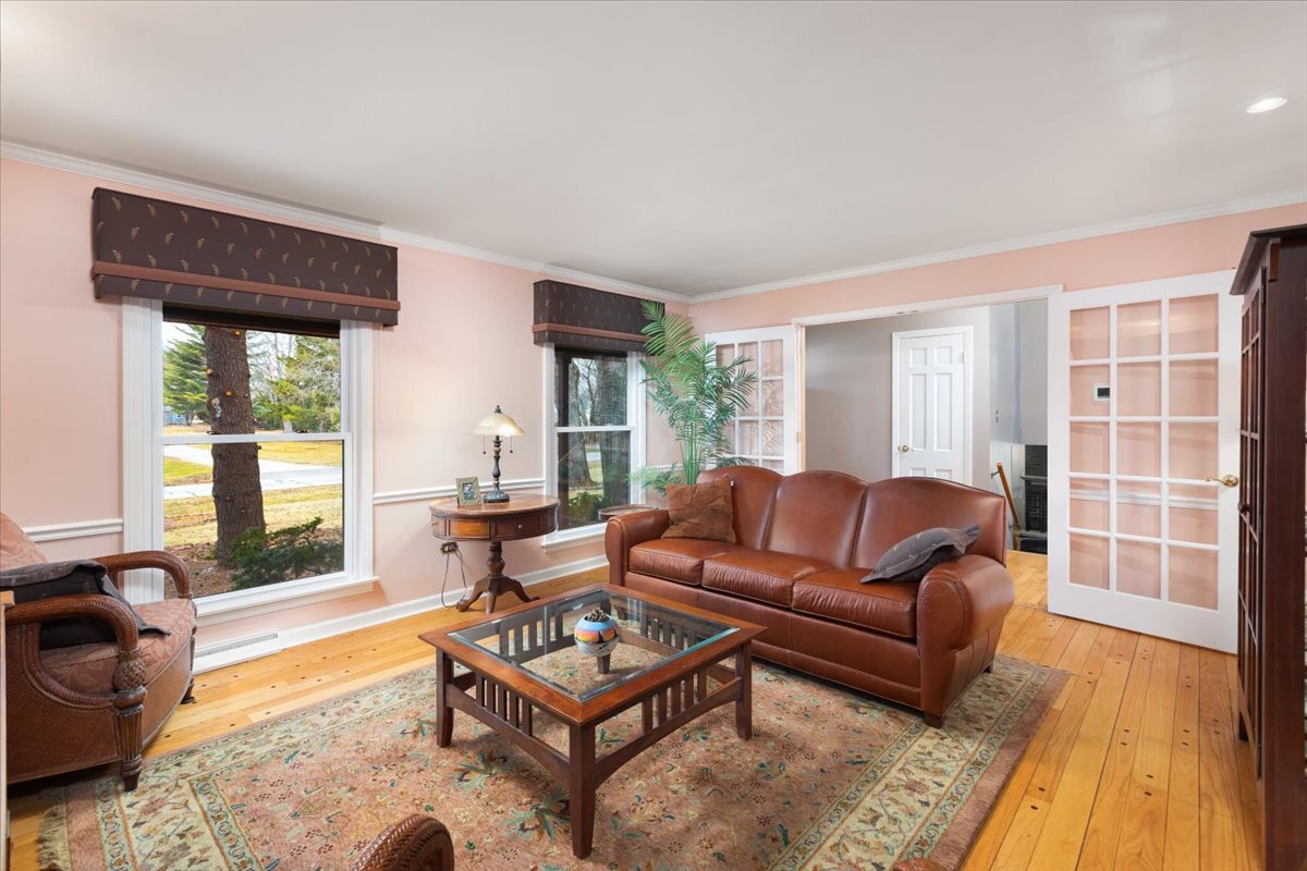 8S295 College Road Naperville, IL 60540 - Photo 19 of 40