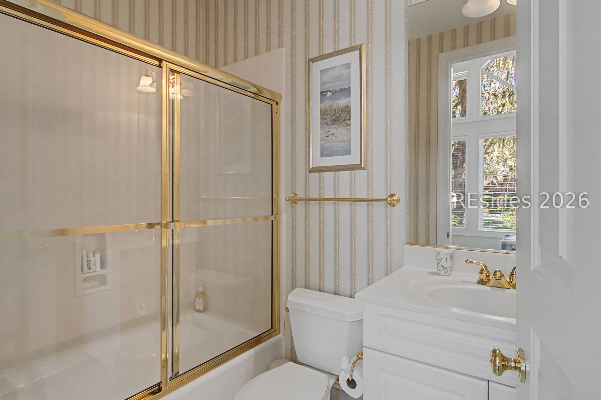 88 Inverness Drive Bluffton, SC 29910 - Photo 35 of 47 En suite bath in 3rd bdrm