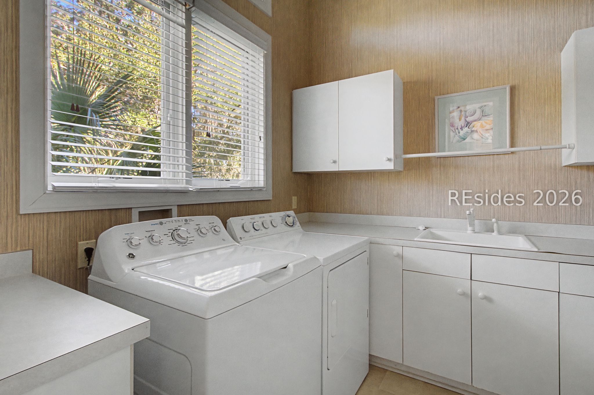 88 Inverness Drive Bluffton, SC 29910 - Photo 43 of 47 Laundry room.