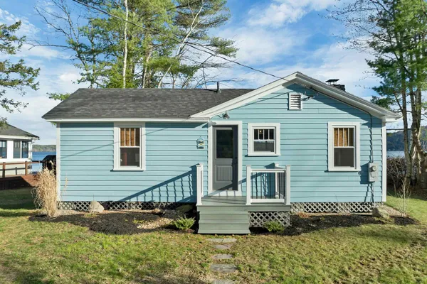 $580,000 | 31 Lake Shore Drive, Effingham, NH 03882