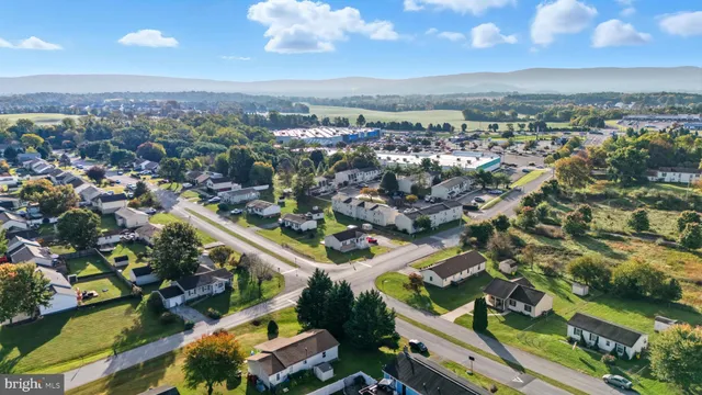 $319,000 | 279 Patrick Henry Way, Charles Town, WV 25414