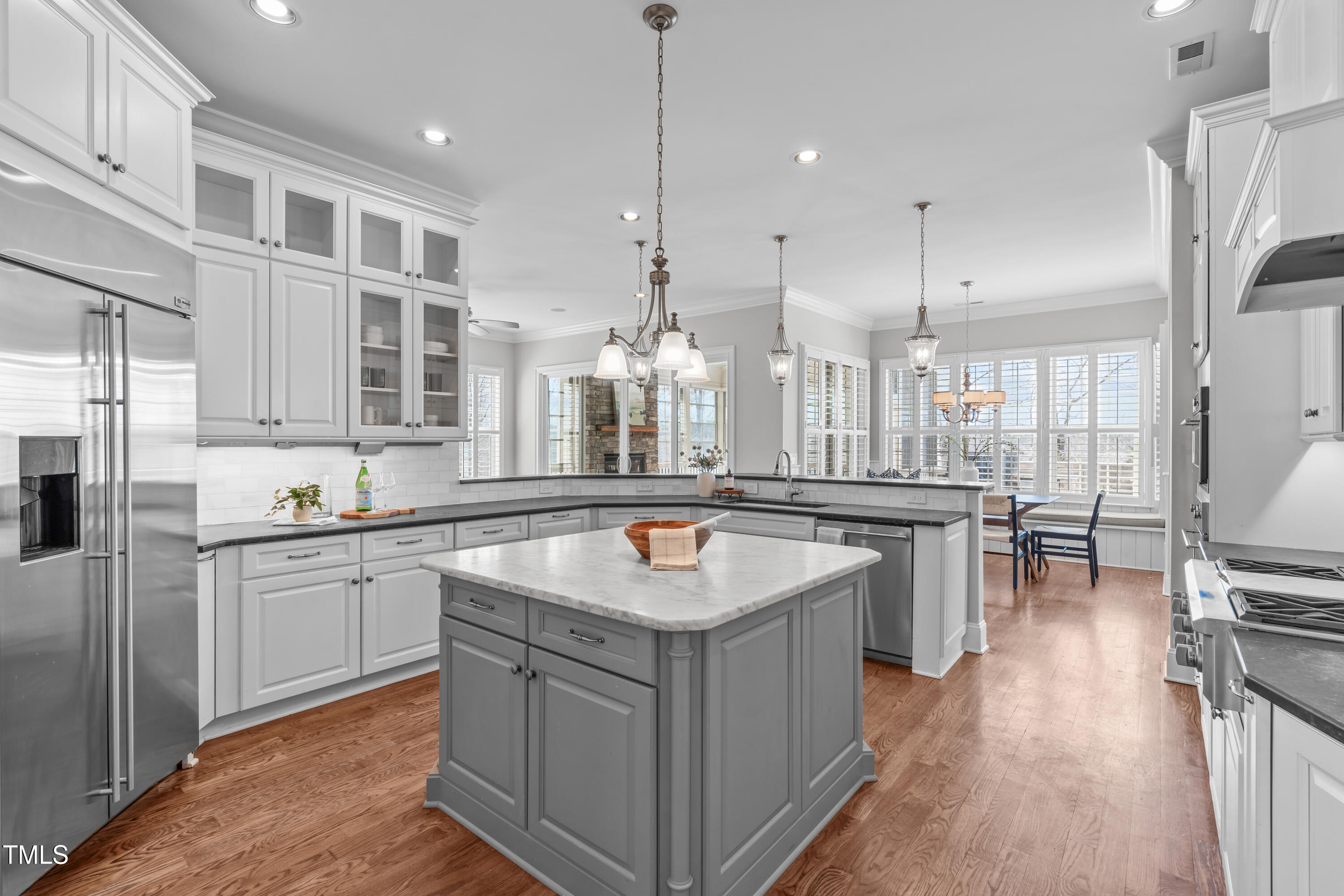 5025 Fanyon Way Raleigh, NC 27612 - Photo 20 of 69 Kitchen Island