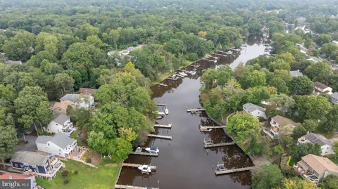 $939,900 | 359 Valley Stream Road, Severna Park, MD 21146