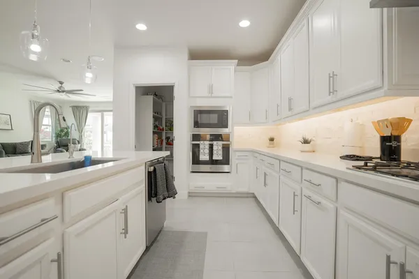 $3,295 | 12125 West Luxton Lane, Avondale, AZ 85323
