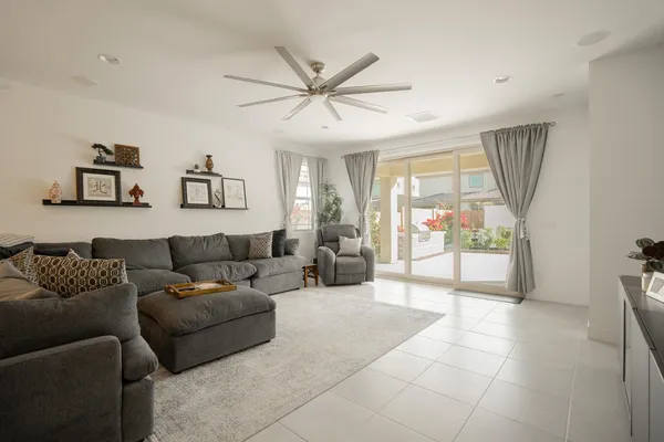 $3,095 | 12125 West Luxton Lane, Avondale, AZ 85323