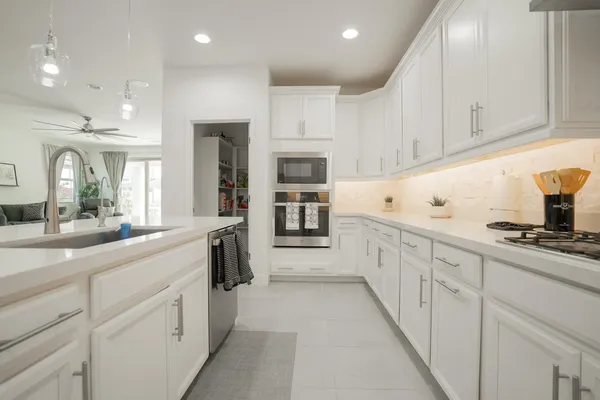 $3,095 | 12125 West Luxton Lane, Avondale, AZ 85323