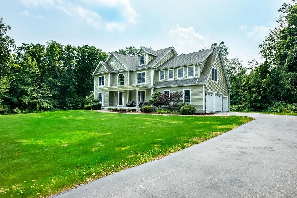 8 Linwood Lane Stratham, NH 03885 - Photo 2 of 40