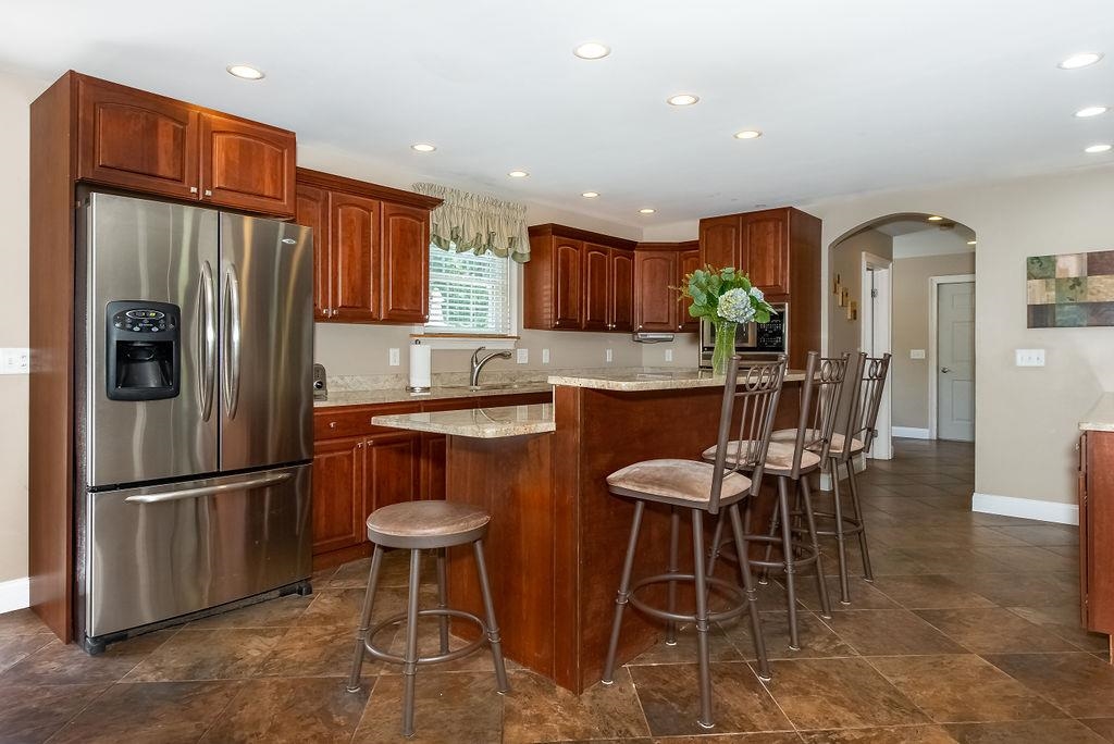 8 Linwood Lane Stratham, NH 03885 - Photo 12 of 40
