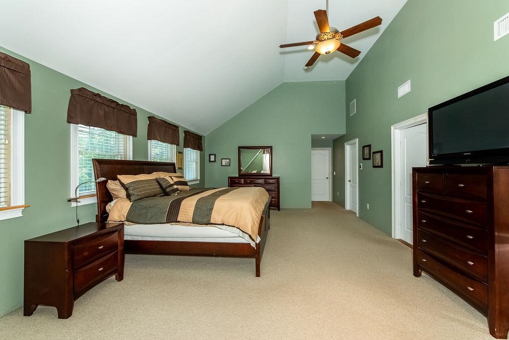 8 Linwood Lane Stratham, NH 03885 - Photo 27 of 40