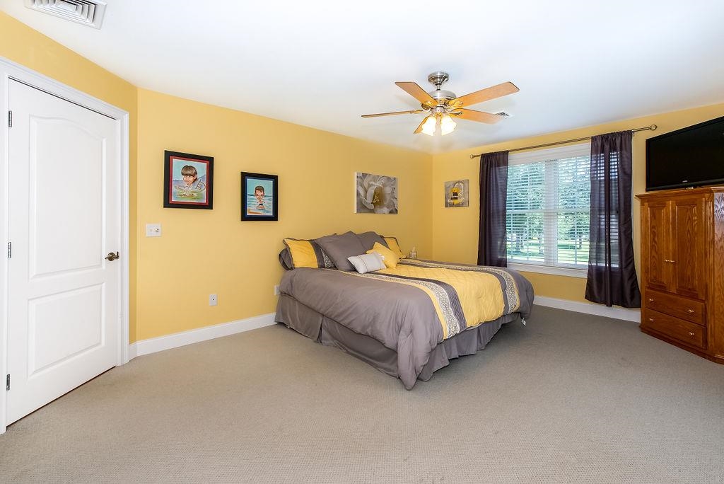 8 Linwood Lane Stratham, NH 03885 - Photo 29 of 40