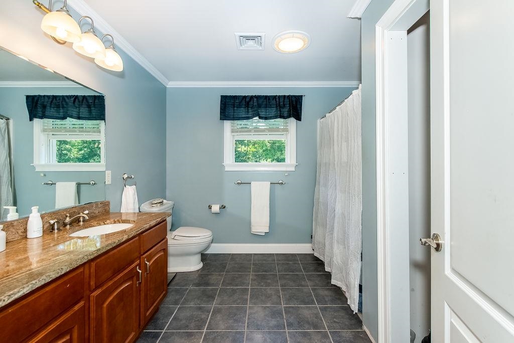 8 Linwood Lane Stratham, NH 03885 - Photo 36 of 40