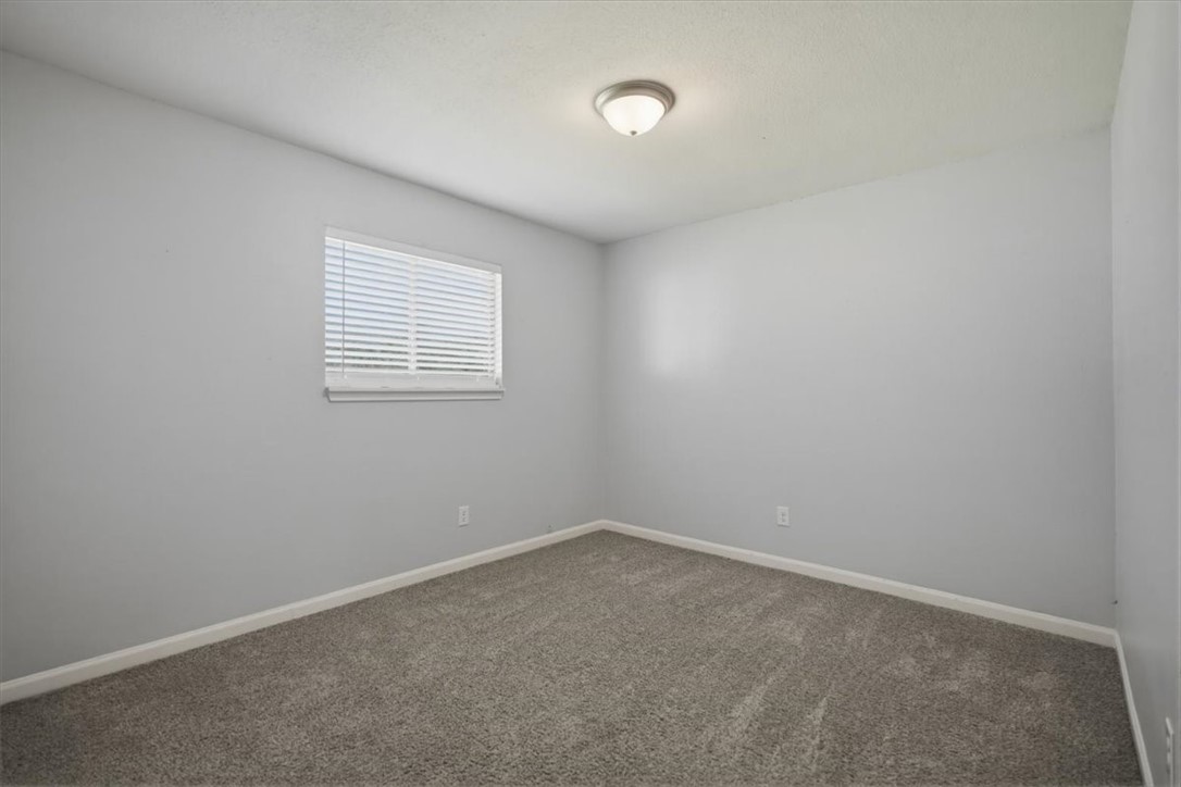 1314 Mark Street George West, TX 78022 - Photo 14 of 31