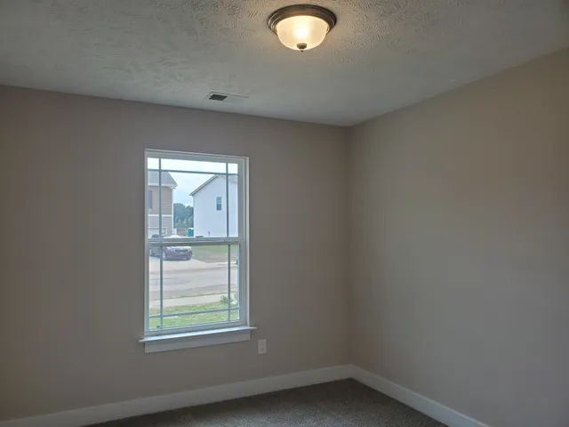 $377,900 | 2921 Vly Farms Drive, Christiana, TN 37037